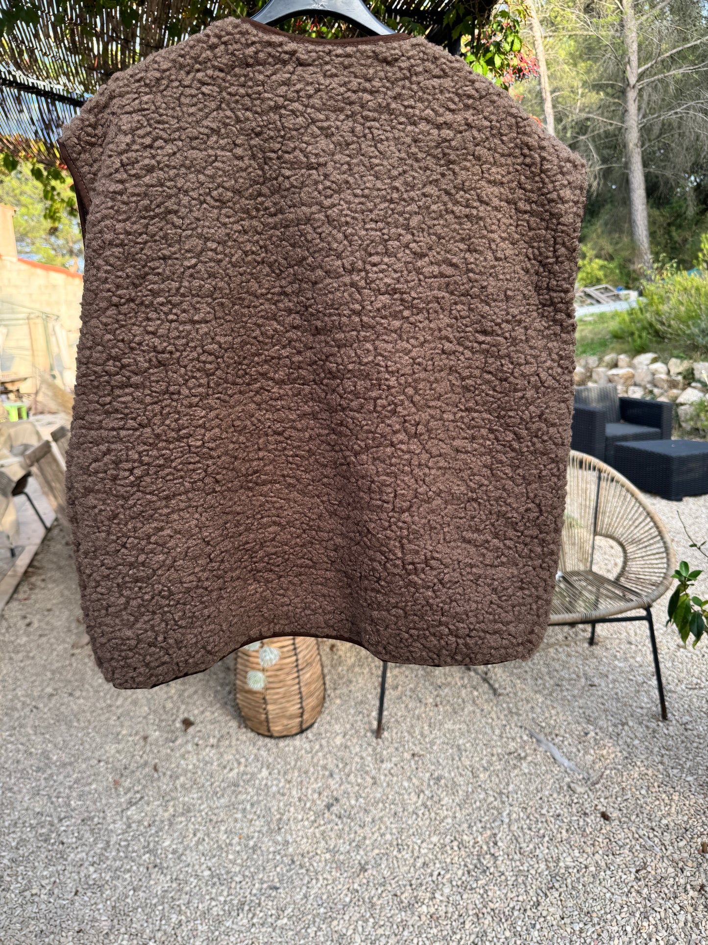 Gilet sans manches en moumoute