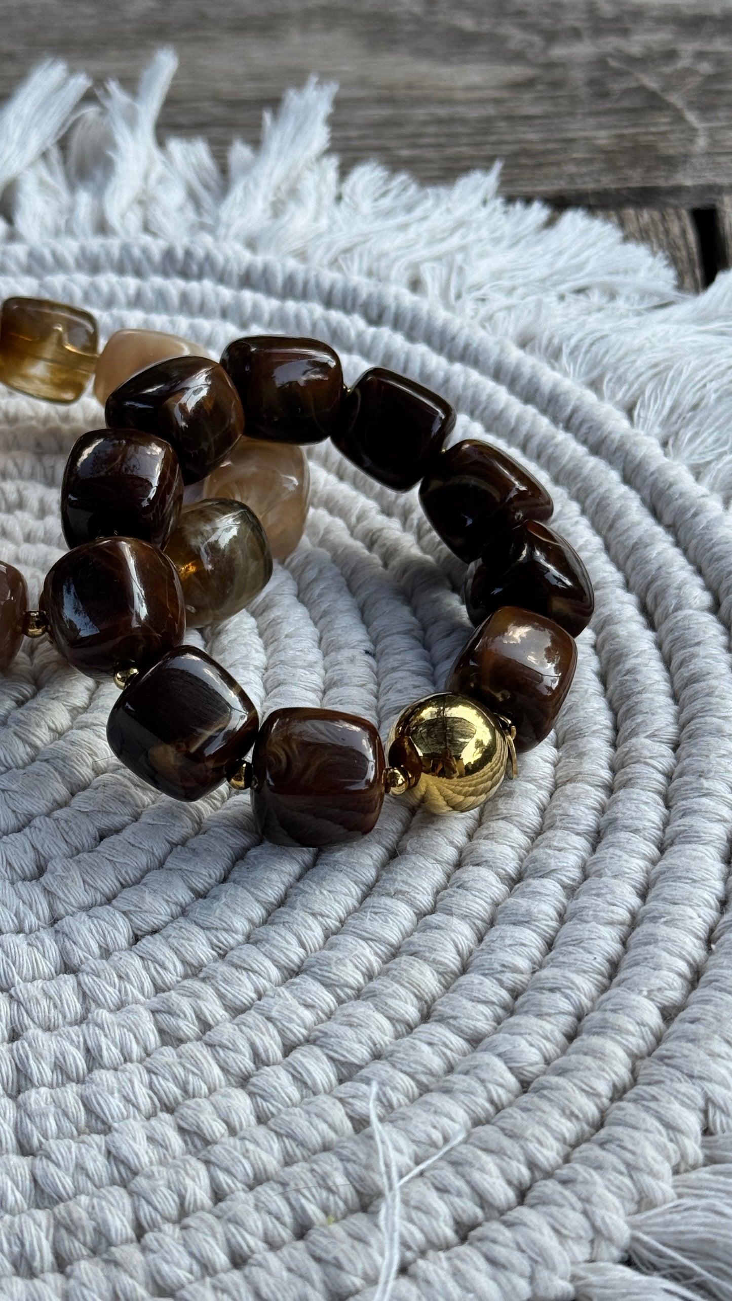 Bracelet grosses perles carré en résine