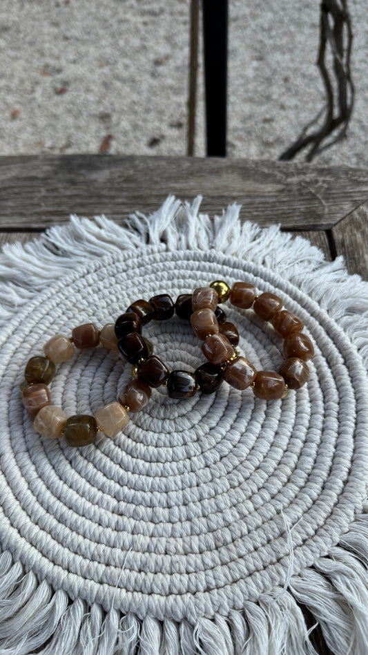 Bracelet grosses perles carré en résine