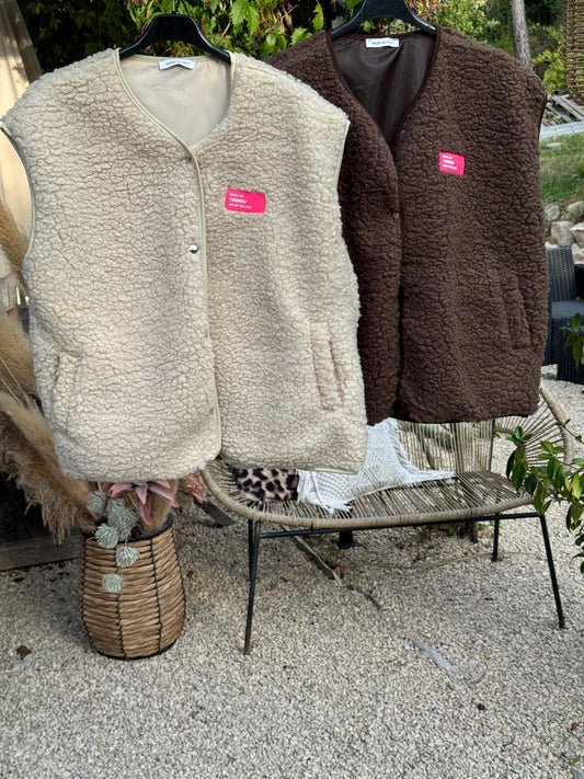 Gilet sans manches en moumoute