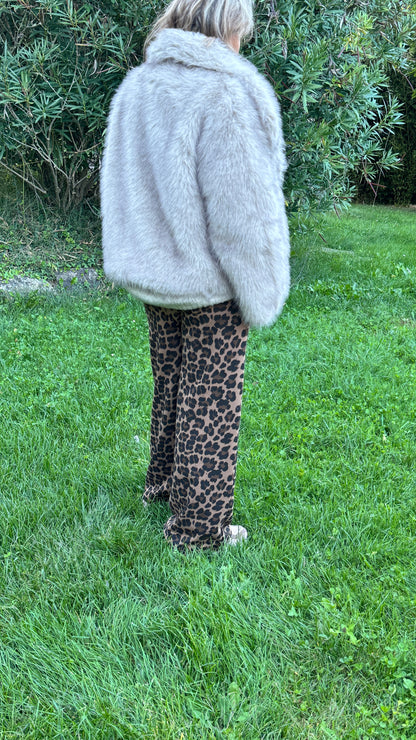 Manteau en fausse fourrure beige