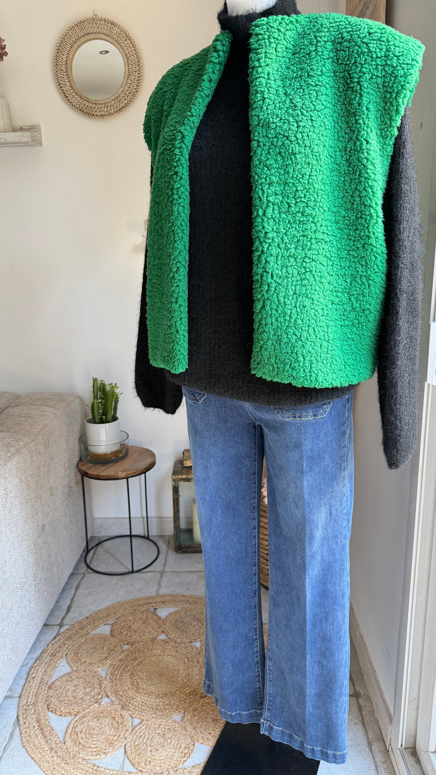 Gilet sans manche en moumoute