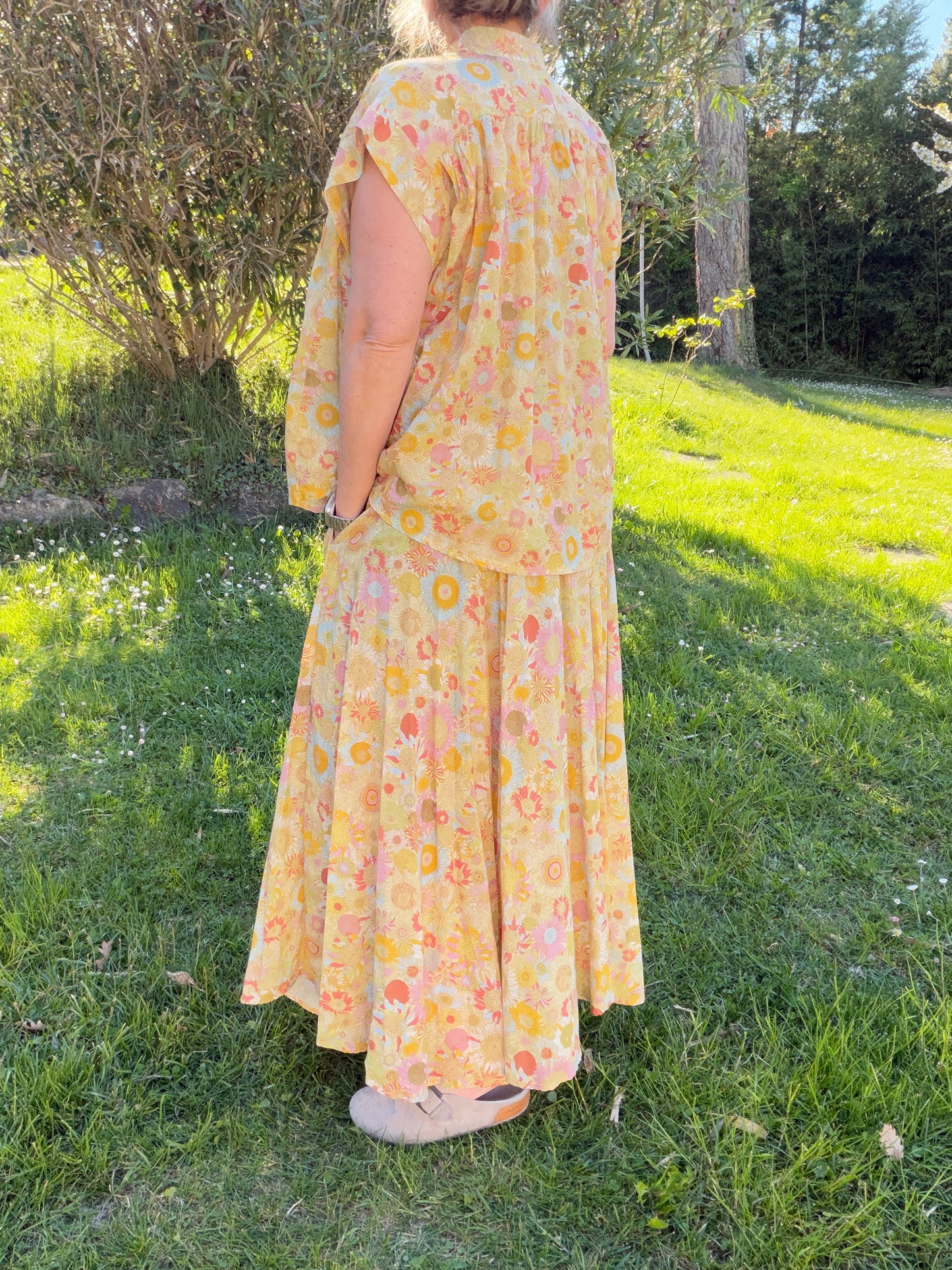 Jupe longue fleurie jaune